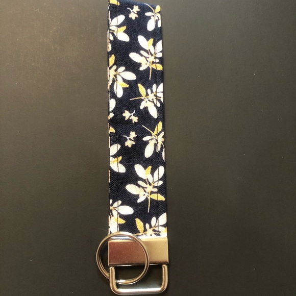 Keychain - Picture 4 of 12